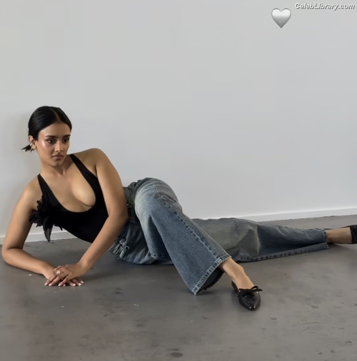 Shabana Azeez photo 5 of 82