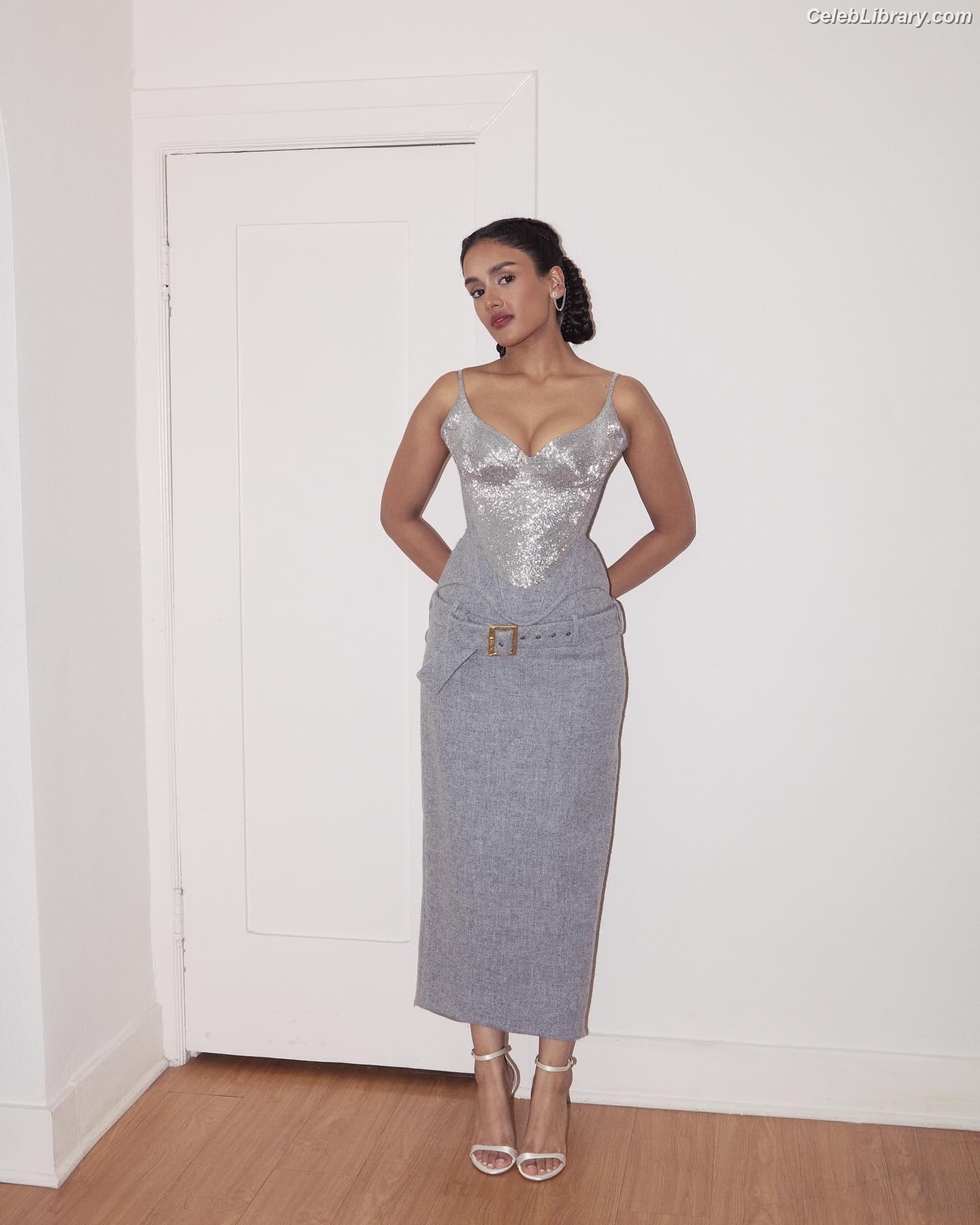 Shabana Azeez photo 2 of 82