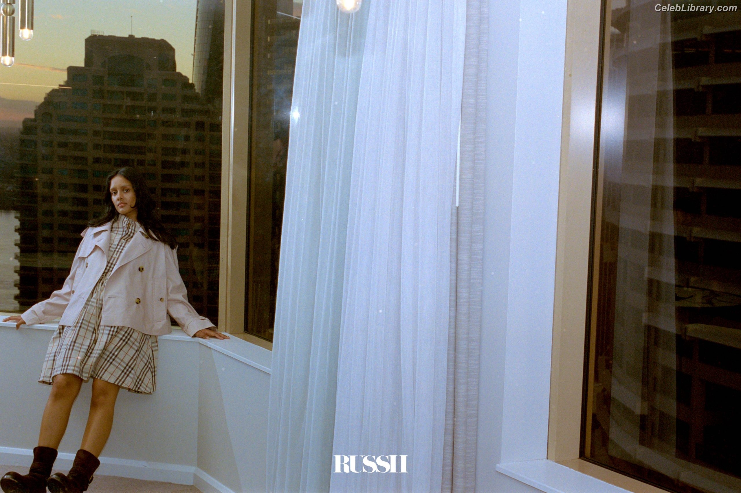 Shabana Azeez photo 19 of 82
