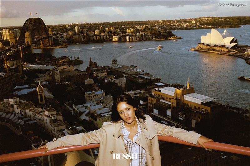 Shabana Azeez photo 15 of 82
