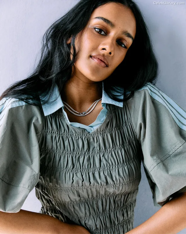 Shabana Azeez photo 12 of 82