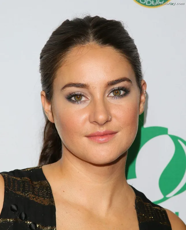 Shailene Woodley photo 4 of 1036
