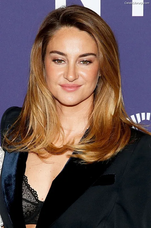 Shailene Woodley photo 2 of 1036
