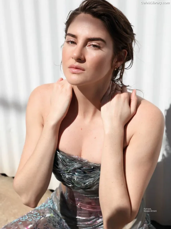 Shailene Woodley photo 12 of 1036