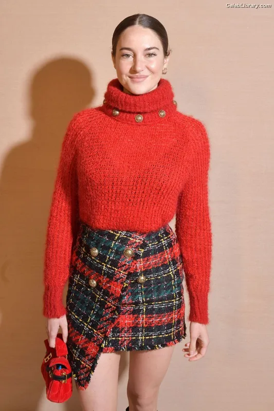 Shailene Woodley photo 24 of 1036