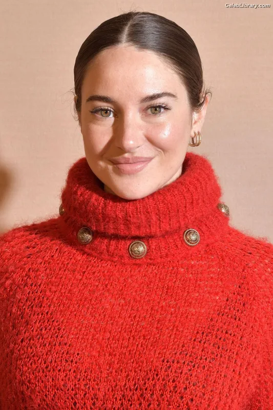 Shailene Woodley photo 6 of 1036