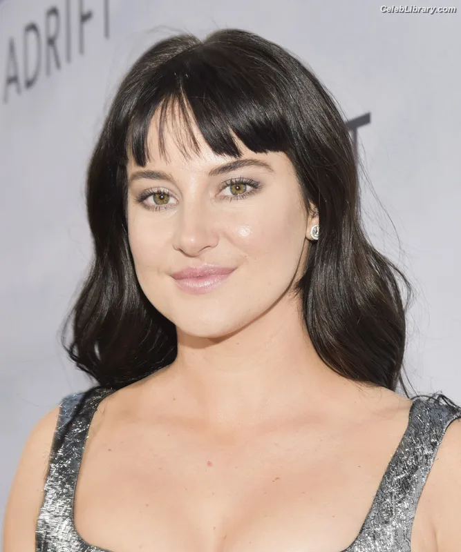 Shailene Woodley photo 21 of 1036