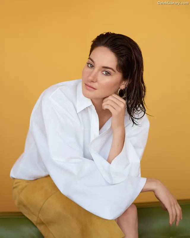 Shailene Woodley photo 1 of 1036
