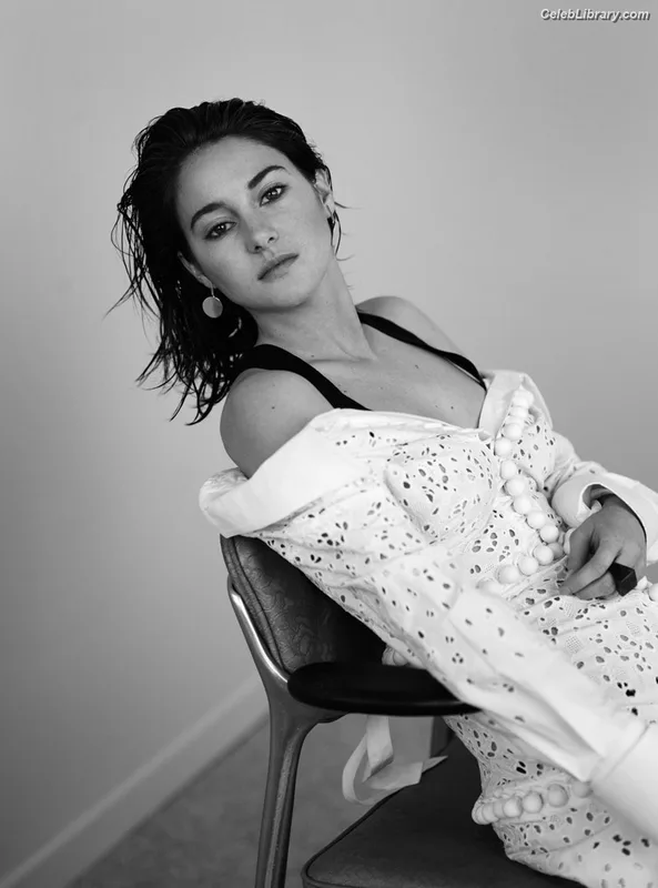 Shailene Woodley photo 10 of 1036