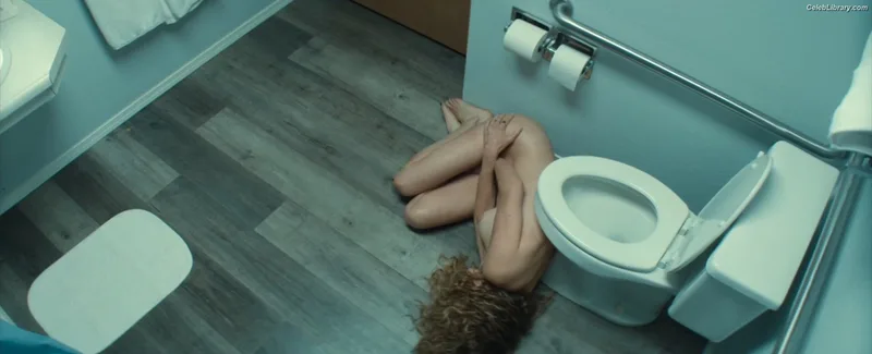 Shailene Woodley photo 14 of 1036