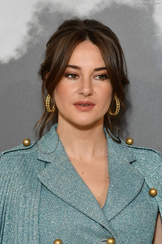 Shailene Woodley photo 3 of 1036
