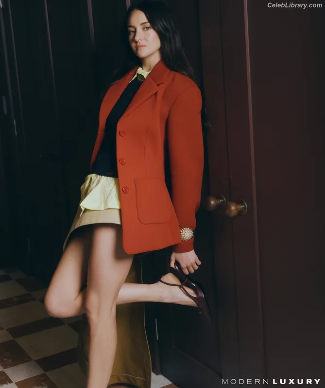 Shailene Woodley photo 18 of 1036
