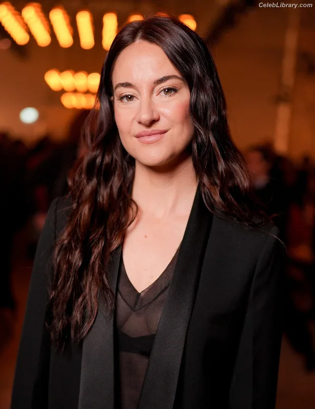 Shailene Woodley photo 16 of 1036
