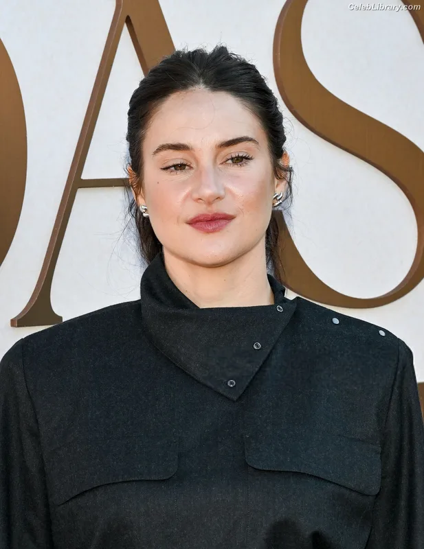 Shailene Woodley photo 8 of 1036