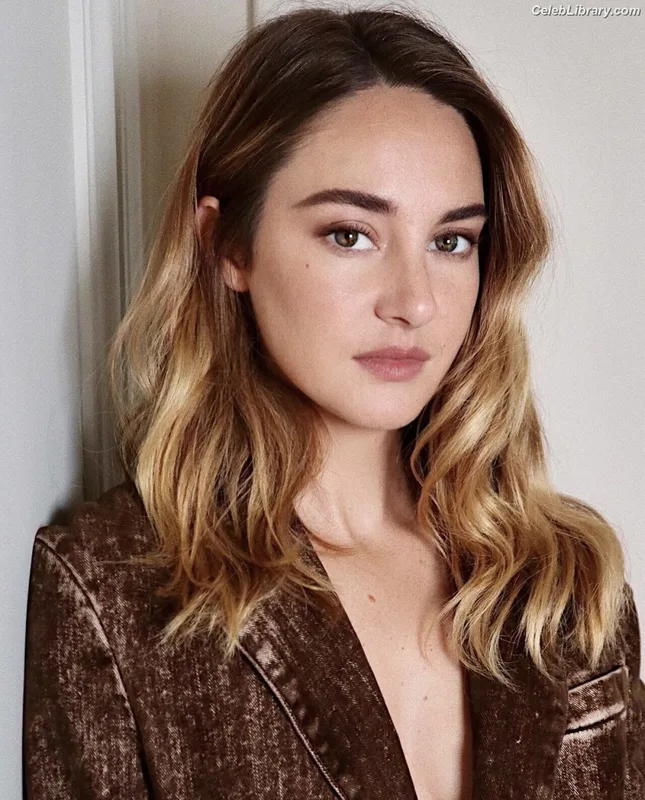 Shailene Woodley photo 5 of 1036