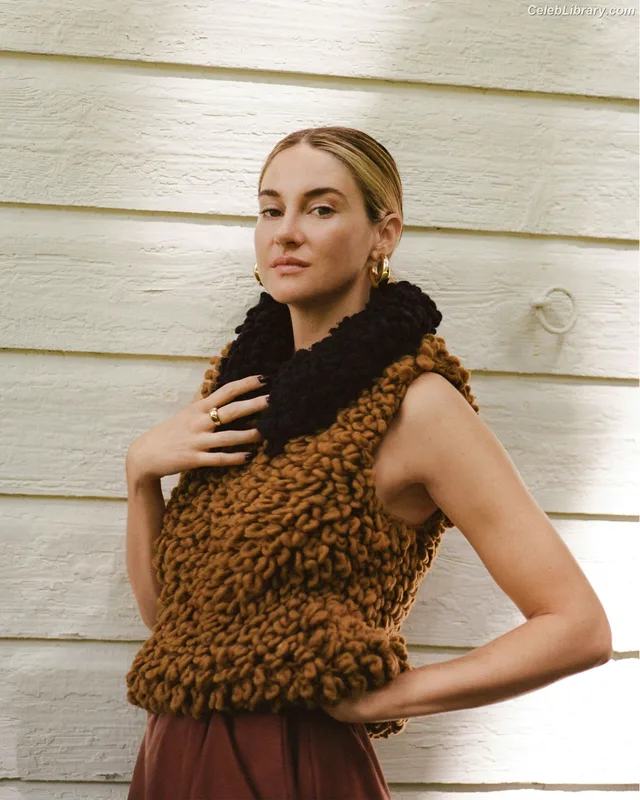 Shailene Woodley photo 4 of 1036