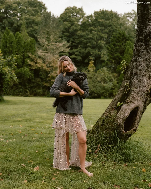 Shailene Woodley photo 12 of 1036