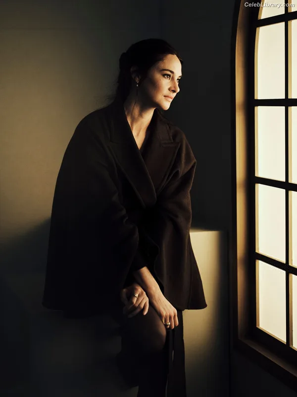 Shailene Woodley photo 2 of 1036