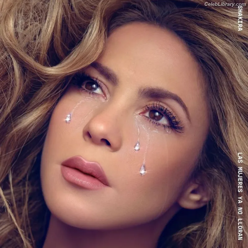 Shakira photo 14 of 1543