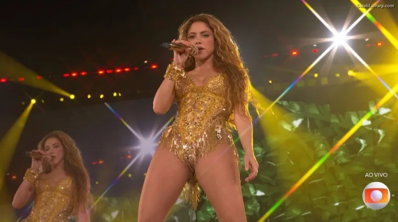 Shakira photo 17 of 1543