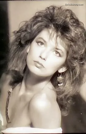 Shania Twain photo 13 of 134