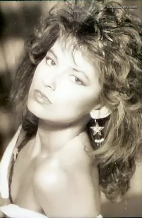 Shania Twain photo 14 of 134