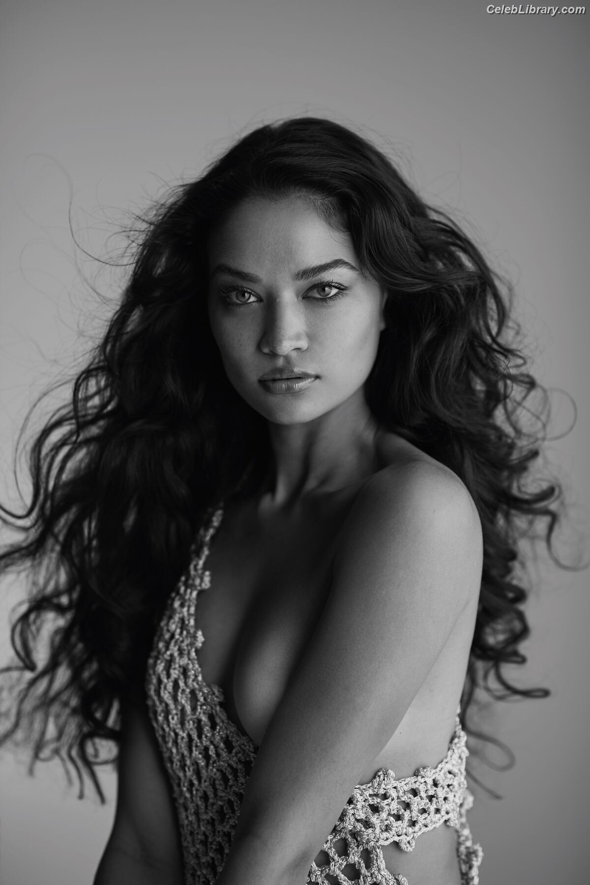 Shanina Shaik photo 2 of 220