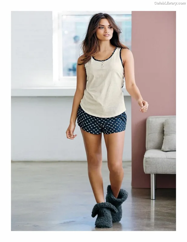 Shanina Shaik photo 12 of 220