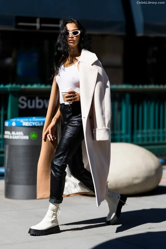 Shanina Shaik photo 18 of 220