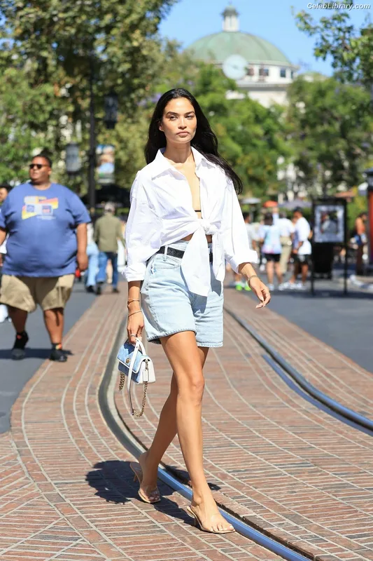 Shanina Shaik photo 18 of 220