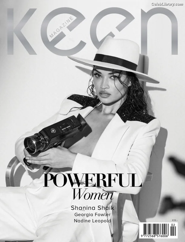 Shanina Shaik photo 16 of 220