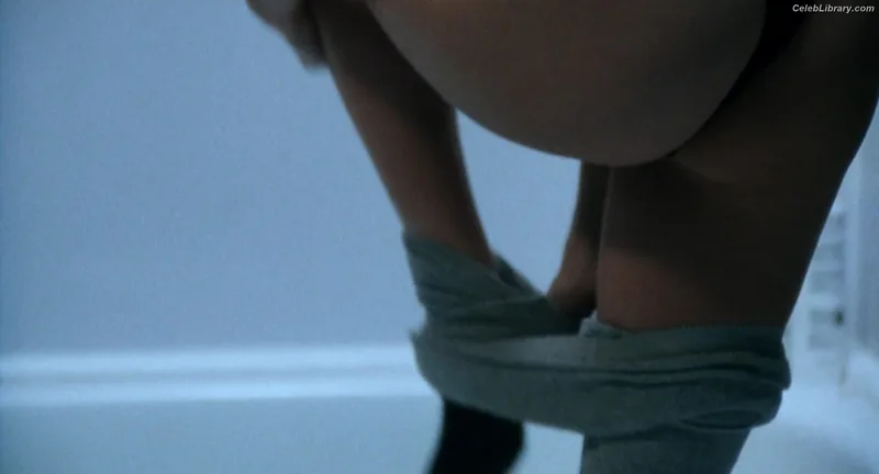 Shannon Elizabeth photo 18 of 149