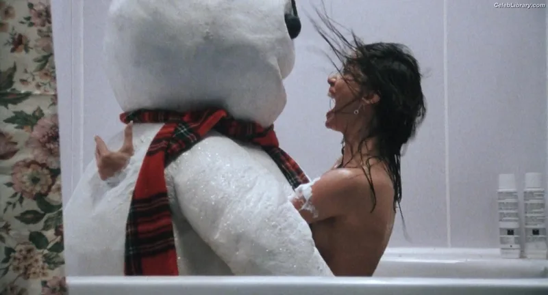 Shannon Elizabeth photo 19 of 149