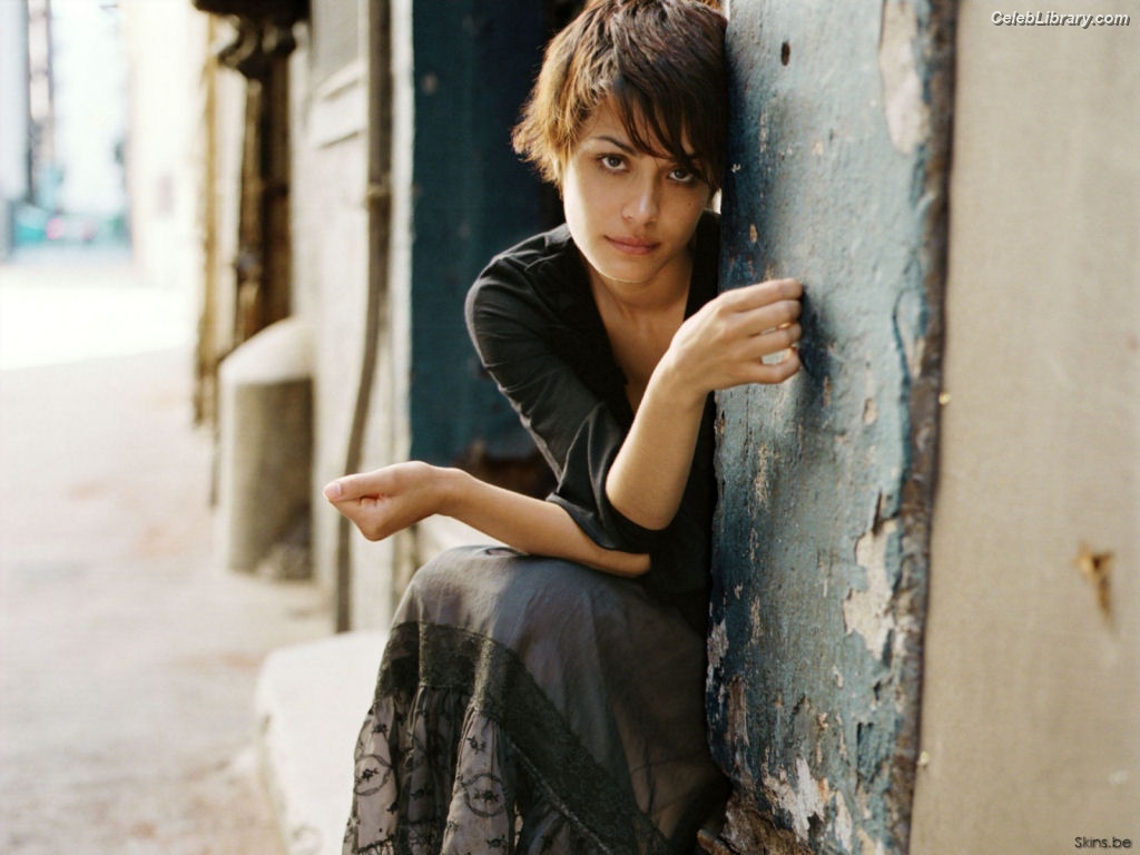 Shannyn Sossamon photo 9 of 9