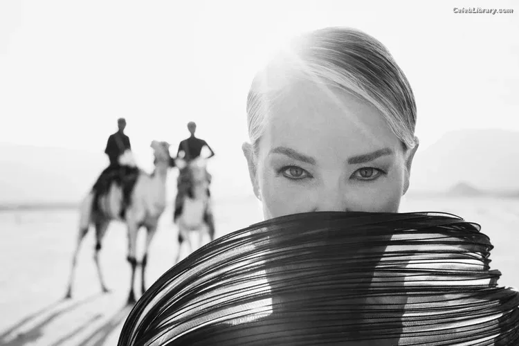 Sharon Stone photo 6 of 184