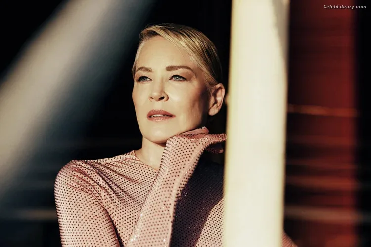 Sharon Stone photo 10 of 184