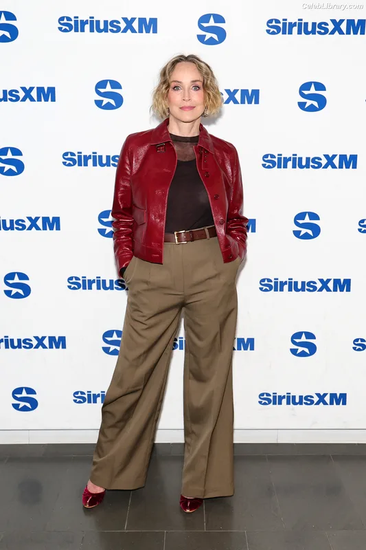 Sharon Stone photo 21 of 184