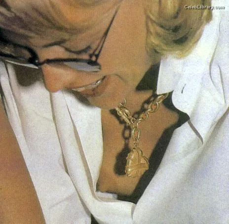 Sharon Stone photo 23 of 184