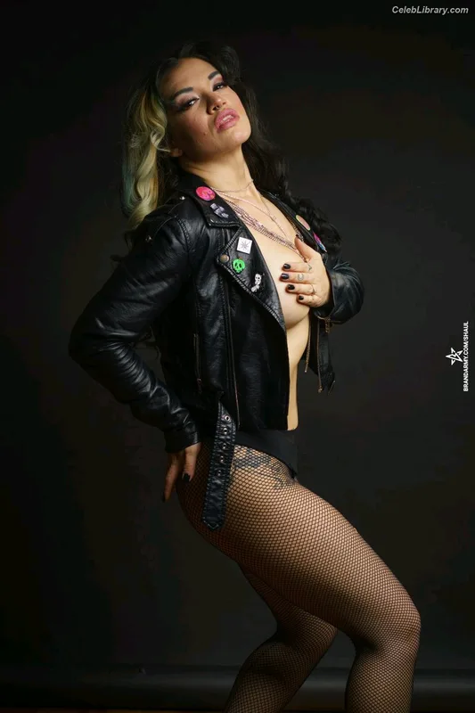 Shaul Guerrero photo 2 of 19
