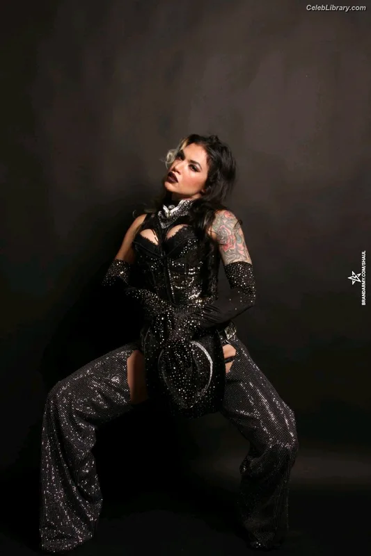 Shaul Guerrero photo 3 of 19