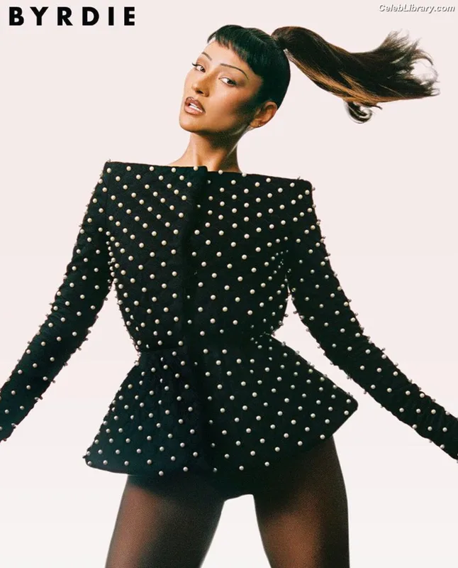 Shay Mitchell photo 15 of 560