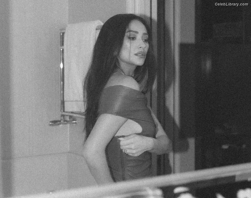 Shay Mitchell photo 13 of 560