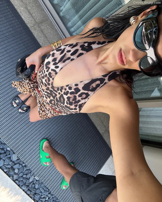 Shay Mitchell photo 19 of 560