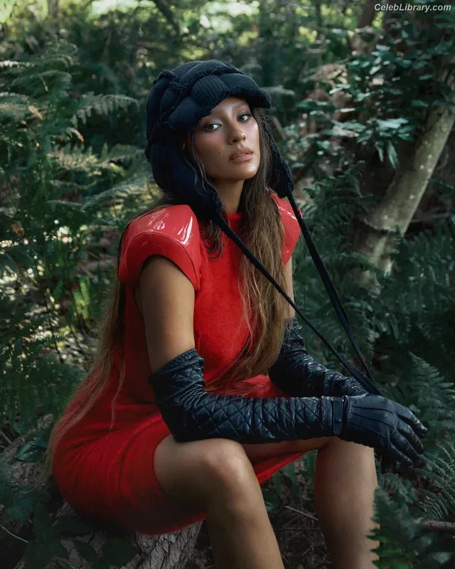 Shay Mitchell photo 24 of 560