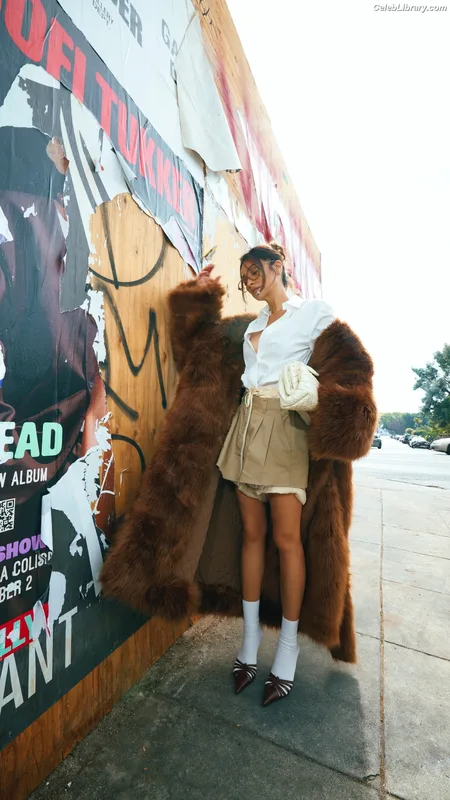 Shay Mitchell photo 2 of 560