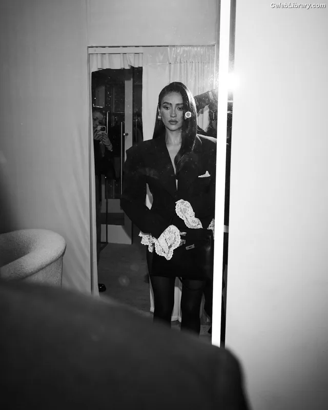 Shay Mitchell photo 9 of 560