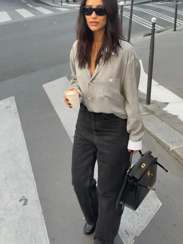 Shay Mitchell photo 23 of 560