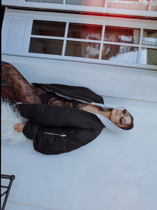 Shay Mitchell photo 2 of 560