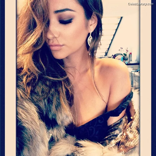 Shay Mitchell photo 23 of 560