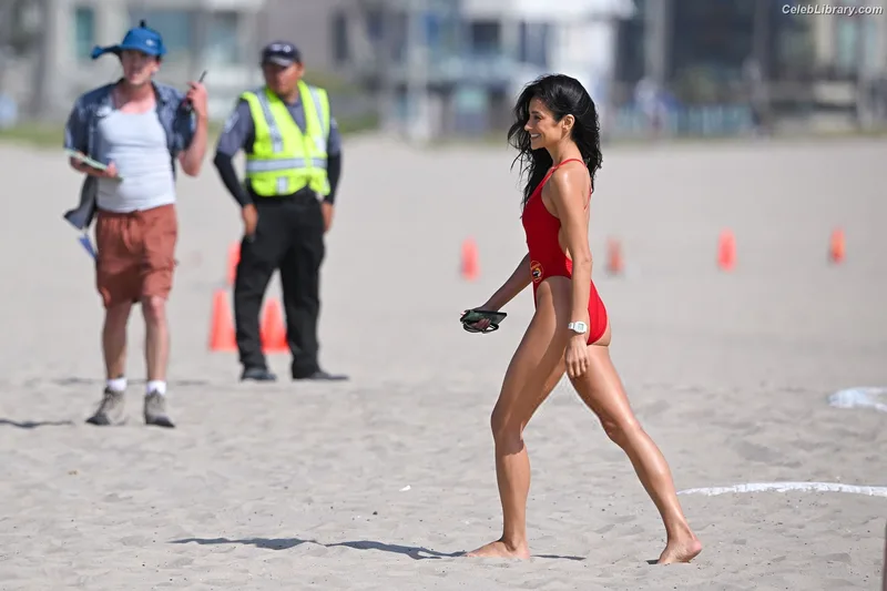 Shay Mitchell photo 6 of 560